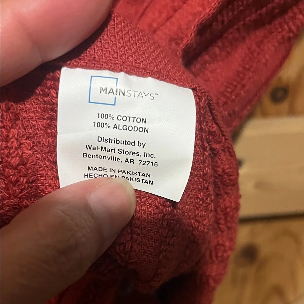 Mainstays Rust Hand Towel with Hockey Design